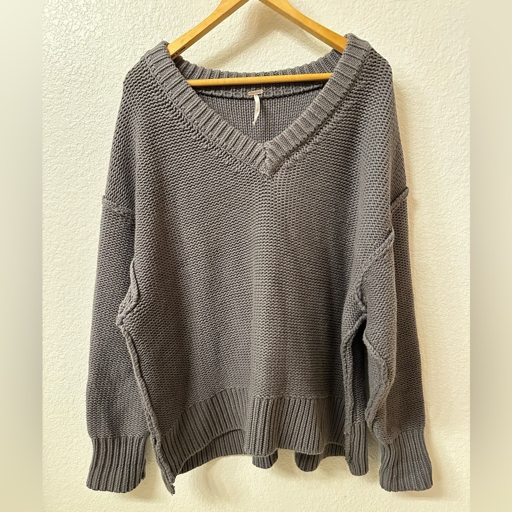 Free People Alli V Neck Knit Sweater Grey XS Oversized - Picture 5 of 9